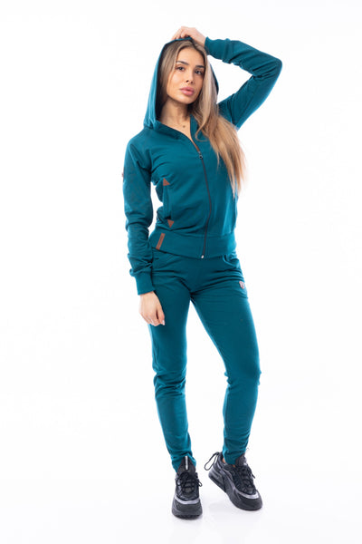 Спортен комплект в тъмно зелено