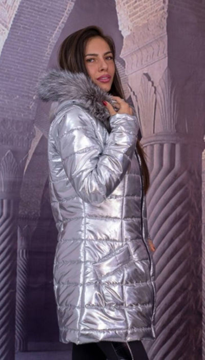 Яке цвят сребро с естествен пух качулка